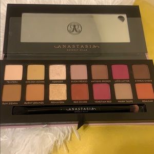 Modern Renaissance Anastasia Beverly Hills